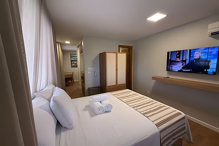 Reformado e moderno na Asa Norte 214