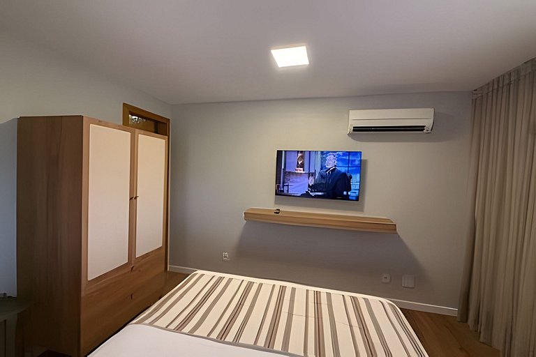 Reformado e moderno na Asa Norte 214