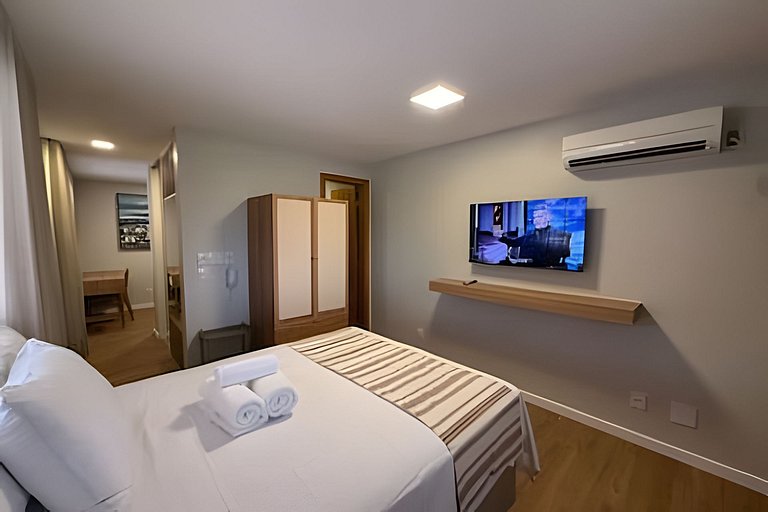 Reformado e moderno na Asa Norte 214